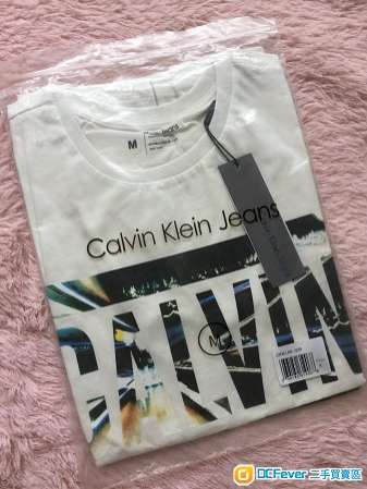 全新Calvin Klein Tee