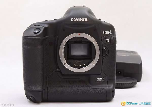95新Canon 1D Mark II 1D2 有配件，2電，2卡，Sigma 30mm f1.4