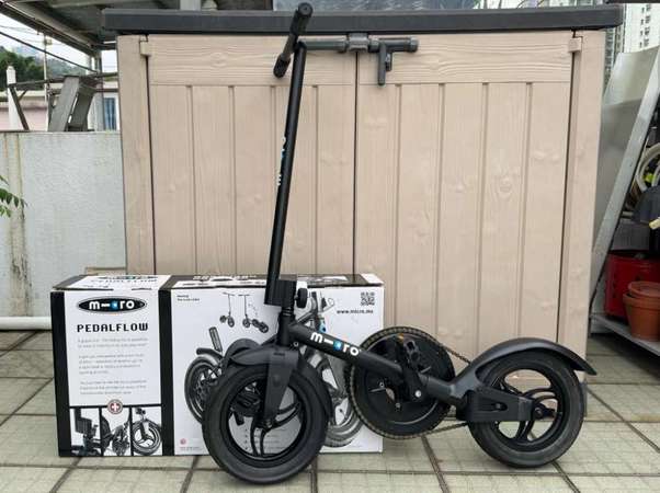 Micro Pedalflow Black folding bike scooter 摺合折疊腳踏車健身代步單車