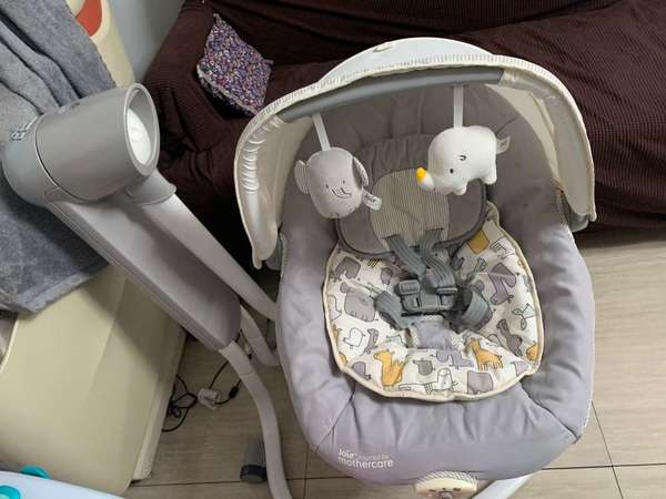 BB 多功能電動千秋音樂震動搖椅（joie mothercare 2in1 baby swing)