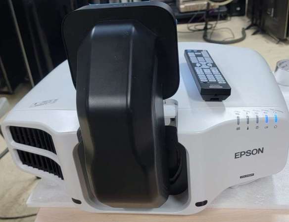 epson elplx01 & EB-G7500U