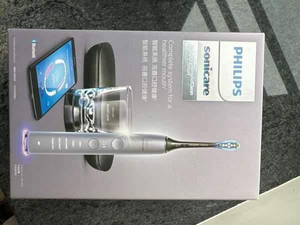 Philips sonicare electronic toothbrush 9500 Diamond Clean Smart new