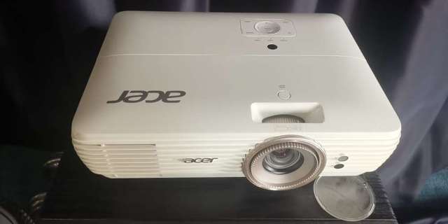 新膽 Acer 4K UHD 投影機 PROJECTOR V7850