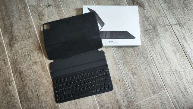iPad Smart Keyboard Folio 11寸