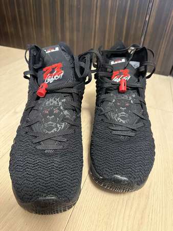 Nike LeBron 17’Infrared VI’ 籃球鞋