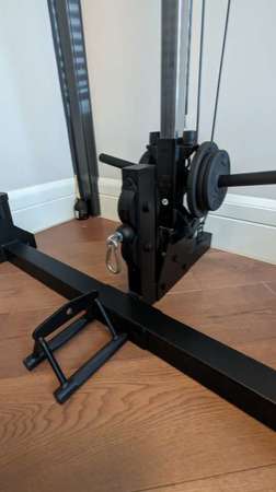 Gym rack （連pulldown lat bar & some weights)