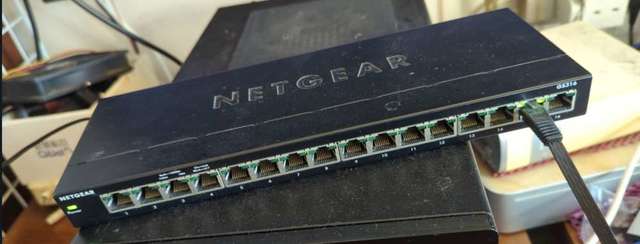 Netgear GS316 16 port giga switch
