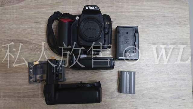 Nikon D90 相機 連 Kit 鏡 AF-S 18- 105 mm DX