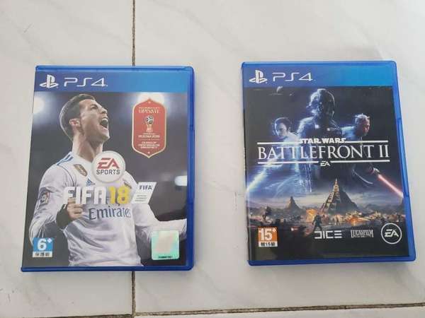 PS4 game  (每隻 $70)