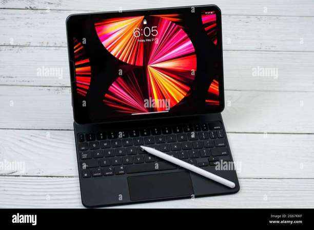 iPad Pro 11 M1 5G 連AppleCare+ 連 Magic Keyboard+Apple pencil 2