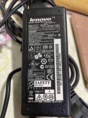 Lenovo ac/dc adapter ADP-65YB B  手提電腦火牛 屯門良景邨面交。