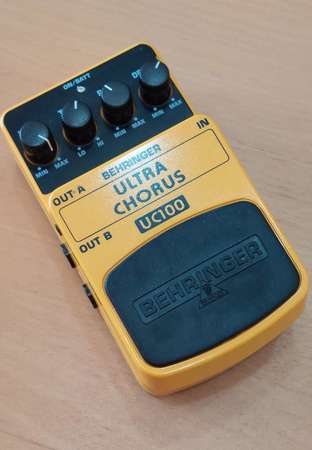 Behringer UC100 Ultra Chorus guitar effect