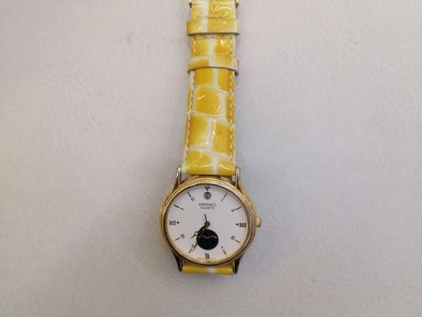 Seiko 6F22-7010 Gold-plated Moon phase Quartz Watch