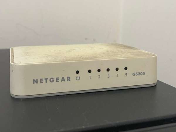 Netgear GS205 gigabit switch 5 port