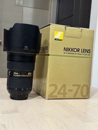 保養靚Nikon 24-70 f2.8 行貨連盒