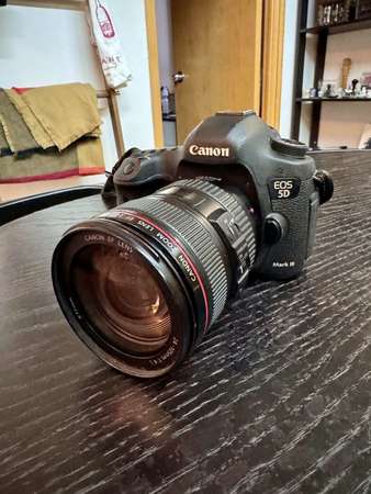 Canon 5D Mark III with EF 24-105mm f/4.0 lens and EF 50mm f/1.8mm lens