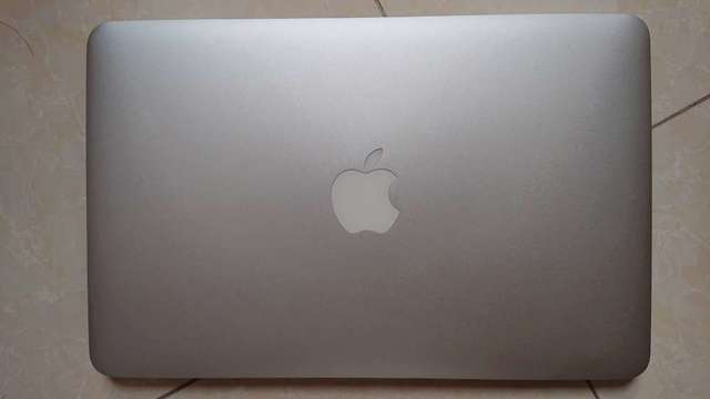 Apple MacBook Air/11.6”LED/i5-3317U 1.70GHz/4GB DDR3 1600/256 GB M.2 SSD/80%New