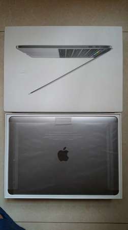 Apple MacBook Pro /13.3”LED /i5-6267U 2.90GHz /8GB DDR 4/128GB M.2 SSD/90%New NB