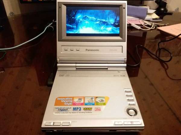 Panasonic DVD-LV50 (Portable)
