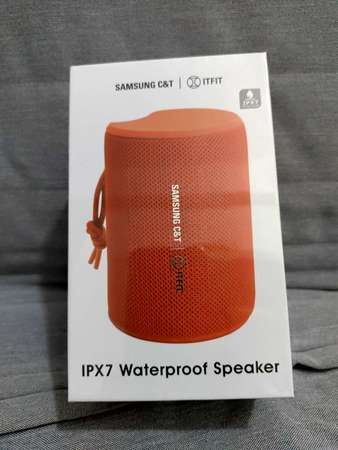 Samsung IPX7 waterproof speaker