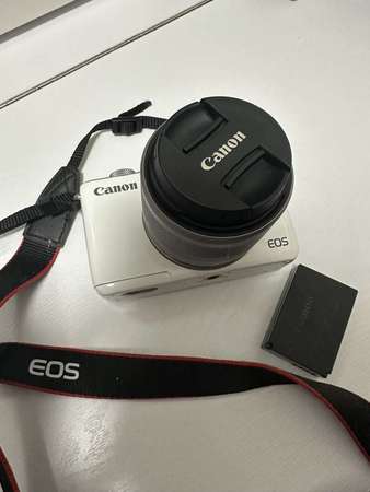 Canon EOS M10 + 15-45mm kit鏡 反mon相機