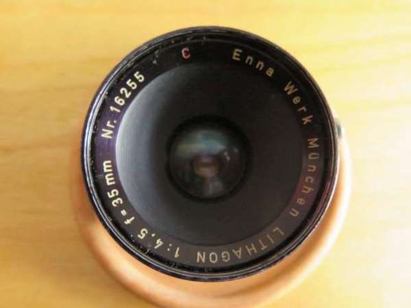 Enna Werk Munchen Lithagon 35mm f4.5 red "C" m42 lens (Canon eos R, Sony A7)