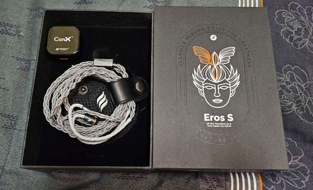 接近全新 Effect Audio Eros S ConX(2pin+mmcx) 4.4MM 耳機線