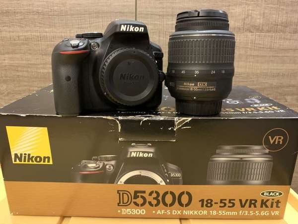 Nikon D5300 kit set with AFS 18-55 zoom