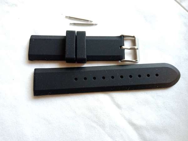 全新 不銹鋼扣光面車軚底紋錶帶 (20mm)黑色連兩支針