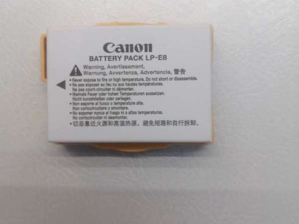 Canon LP-E8 battery