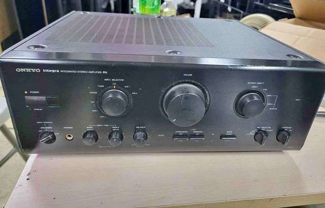 Onkyo A-807 Stereo Integrated Amplifier