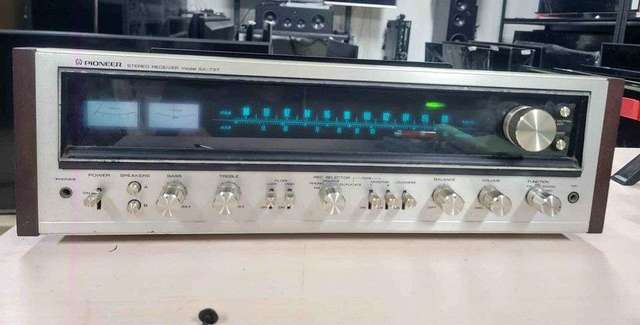 Pioneer SX-737 AM/FM Stereo Receiver