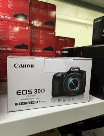 Canon EOS 80D 18-135mm kit