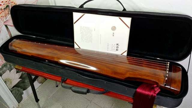 倪诗韵大師藏品演奏級仲尼式古琴帶證書已安裝揚聲器專業搭音片