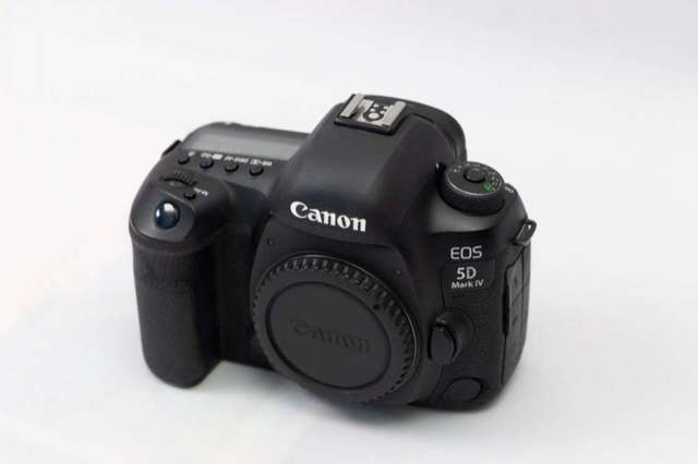 Canon 5D Mark IV 5D4