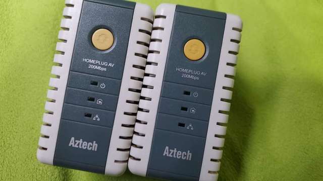 Aztech HL109E 200Mbps HomePlug x 2 pieces