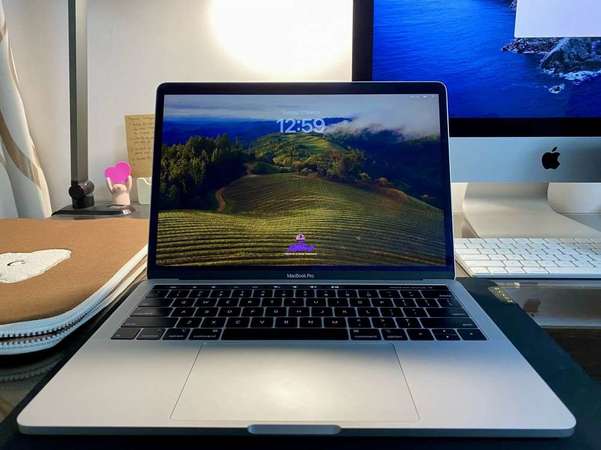 MacBook pro 13 inch