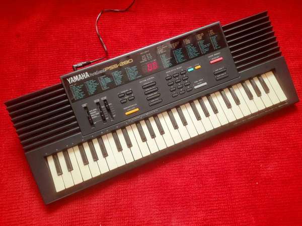 Yamaha PSS-280 Vintage FM synthesiser 電子琴 MADE IN JAPAN