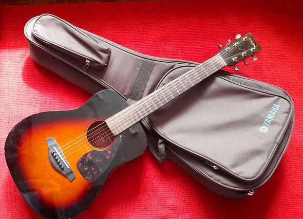 Yamaha FG-Junior JR2S 3/4 Scale Mini Folk Guitar 單版實木高階板本