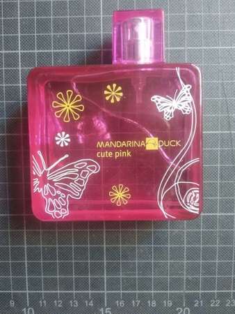 mandarina duck cute pink 100ml over 90new not ck  burberry perfume