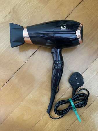 VS 風筒，hair dryer，2100W  100%操作正常  粉嶺火車站交收