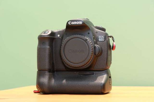 Canon 60D+BG -E9+Sigma 120-400