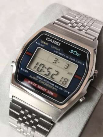 Casio W-30, digital watch