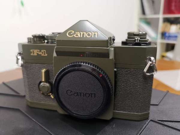 Canon F1 軍綠色特別版