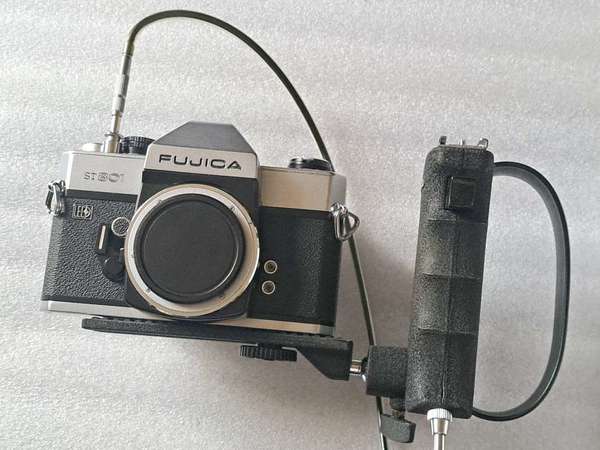 日本 Minette Camera Hand Grip 摺疊式L型金屬手掣連快門線