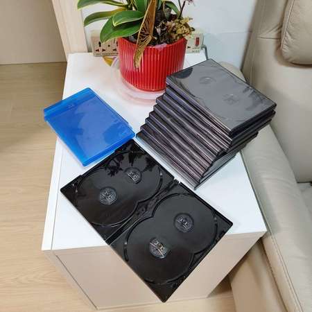 DVD吉盒(4片裝)有10只,另藍光碟盒3只