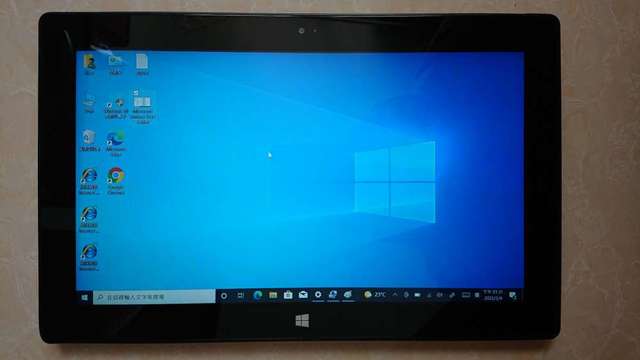 Microsoft Surface1514/10.6” LED/i5-3317U 1.70GHz/4GB DDR3/128GB M.2SSD/80%New Tb
