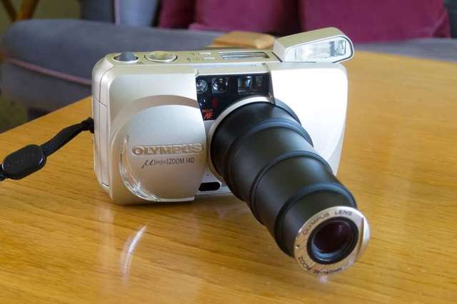 Vintage Olympus MU Zoom 140 Film Camera