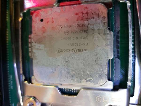 Intel Xeon E5-2620 V4  有2粒,可連底板買