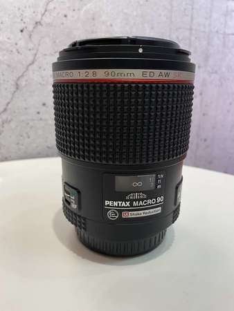 Pentax D FA645 90mm f2.8 macro lens